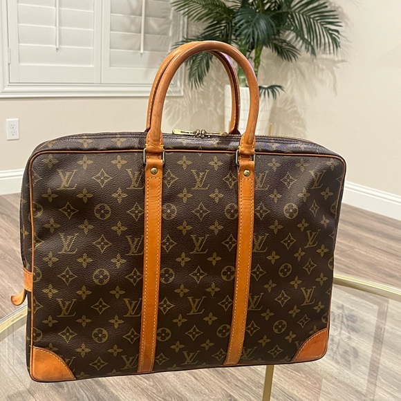 LOUIS VUITTON
MONOGRAM PORTE-DOCUMENTS VOYAGE GM - Picture 7 of 16